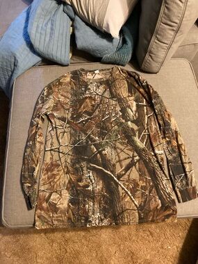 Realtree Camouflage Pattern Shirt - Brown and Green